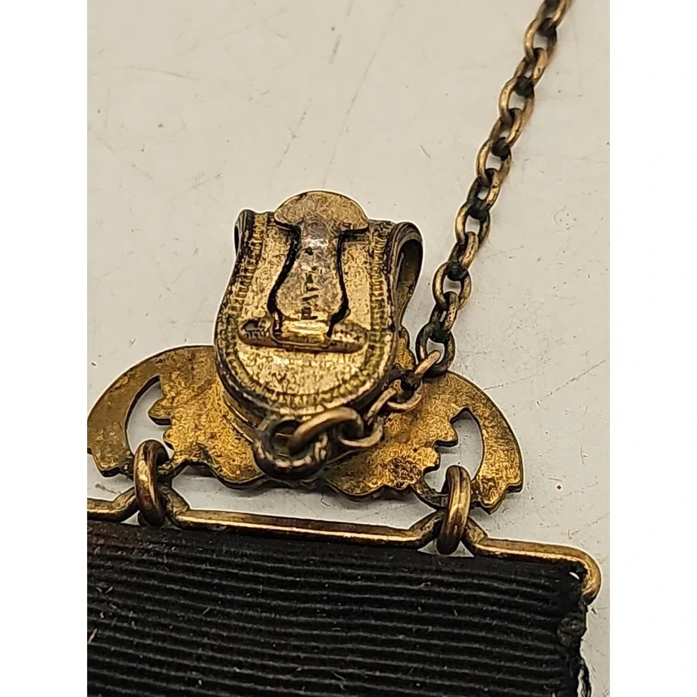 EARLY LOYAL ORDER OF MOOSE WATCH Pocket Watch Clasp Horse Scene